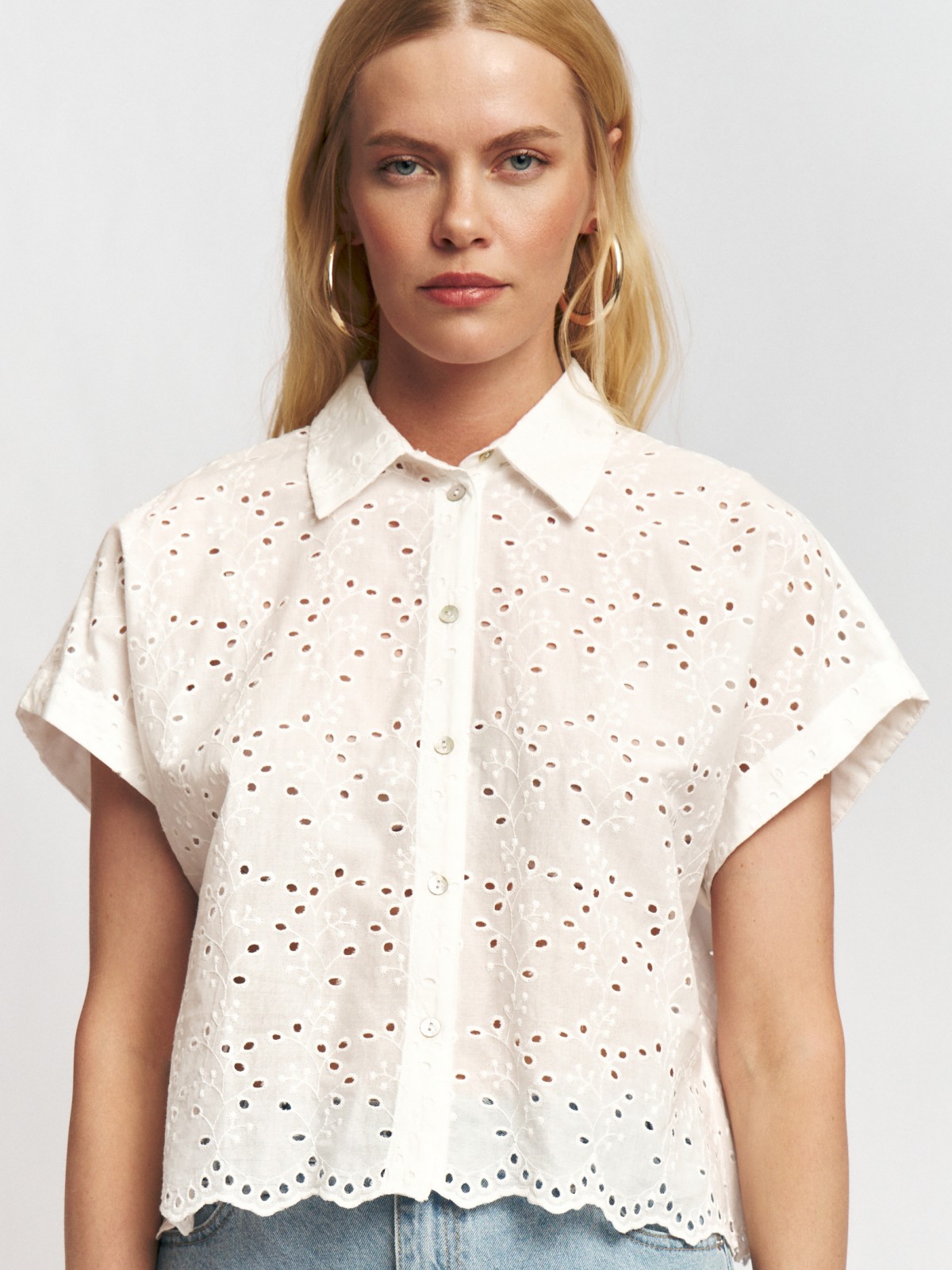 Рубашка из хлопка с вышивкой ришелье и коротким рукавом