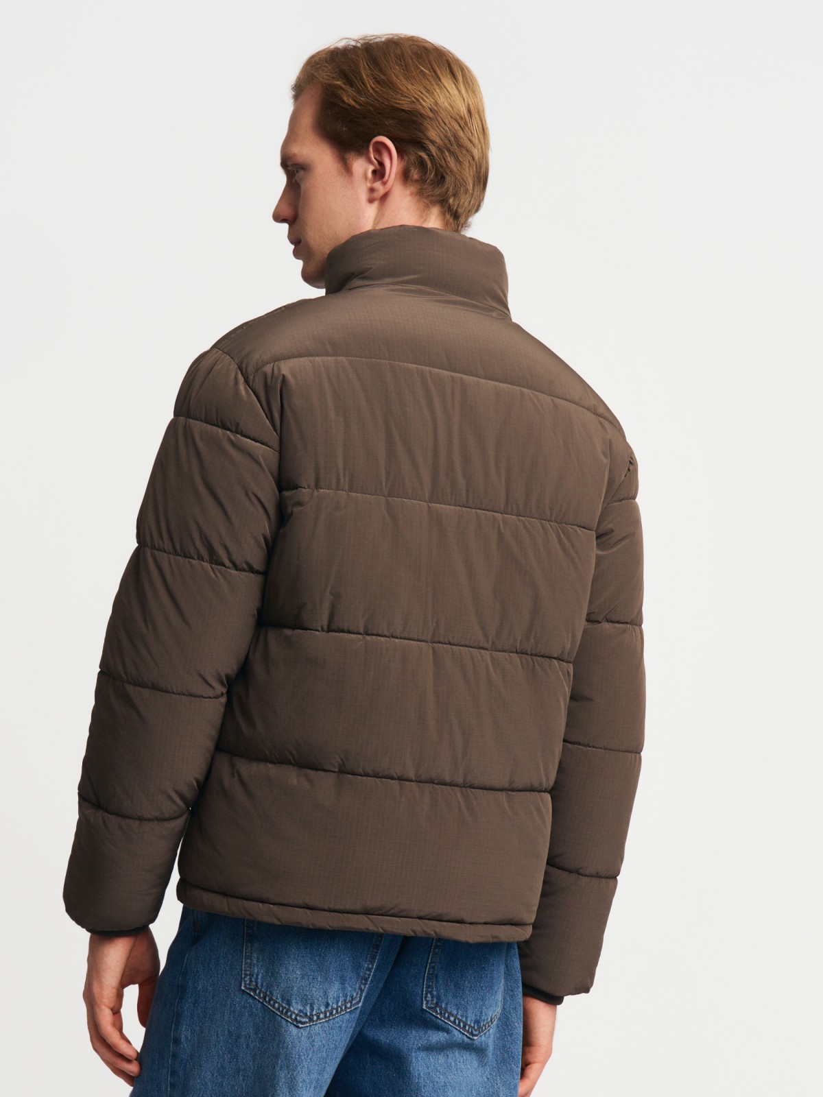 Тёплая куртка с воротником-стойкой