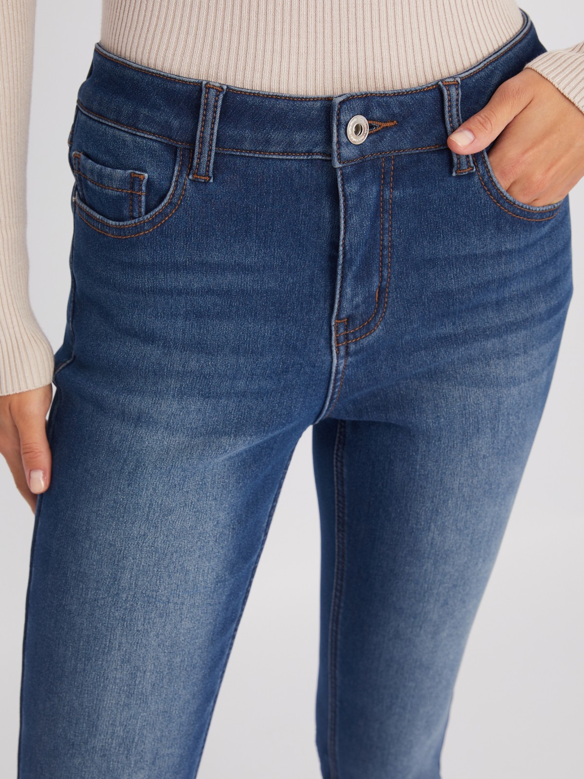Утеплённые джинсы силуэта Skinny с экомехом