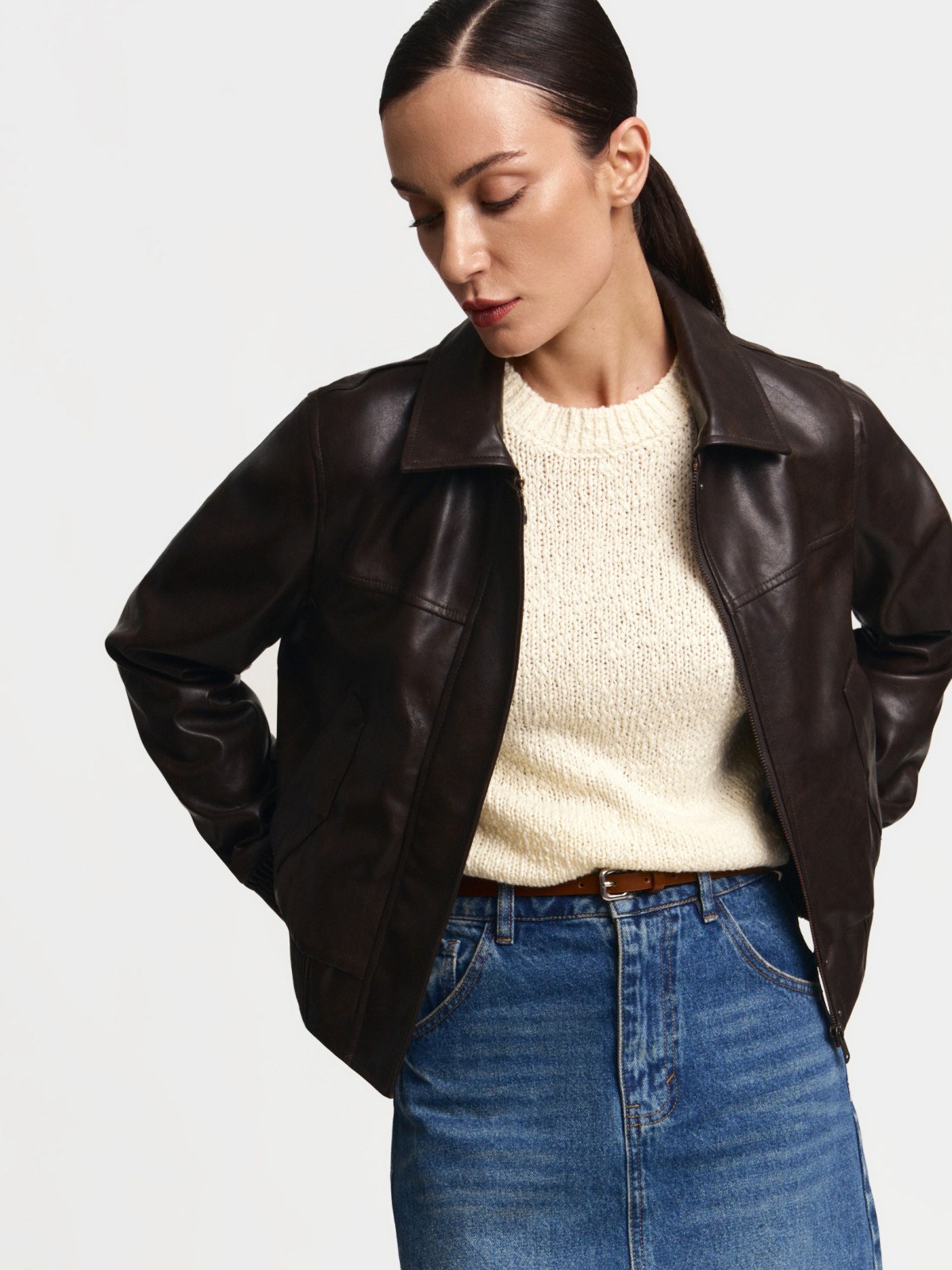 Куртка-бомбер из экокожи с воротником