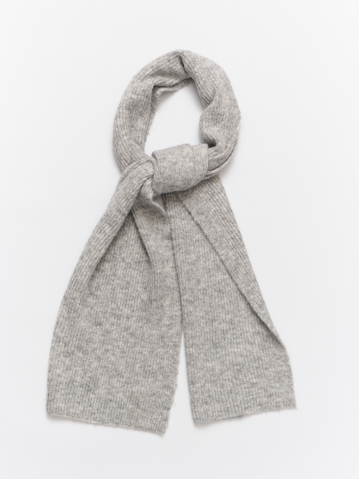 Вязаный шарф с шерстью