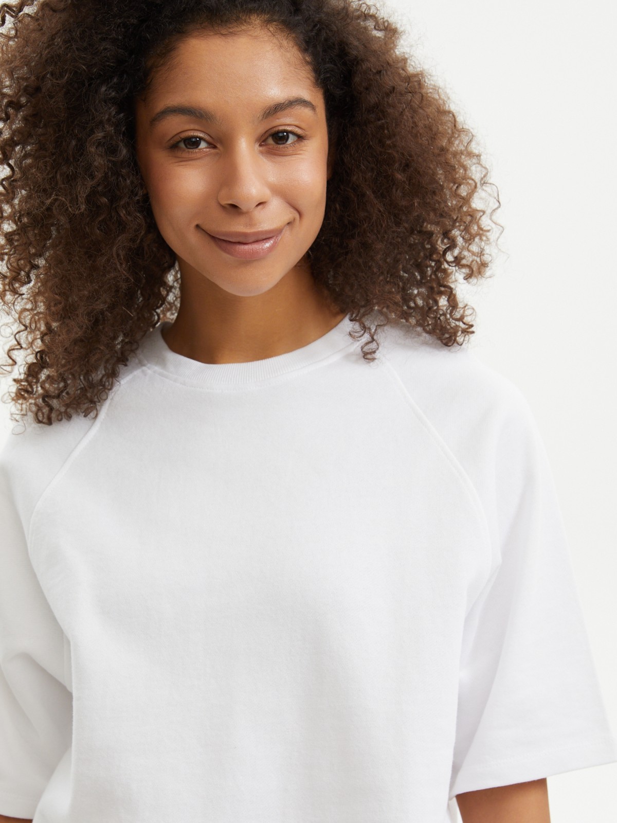 Футболка оверсайз с рукавом реглан