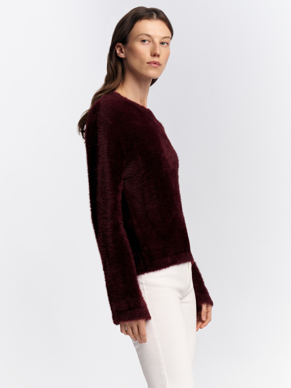 Тёплый пушистый вязаный джемпер