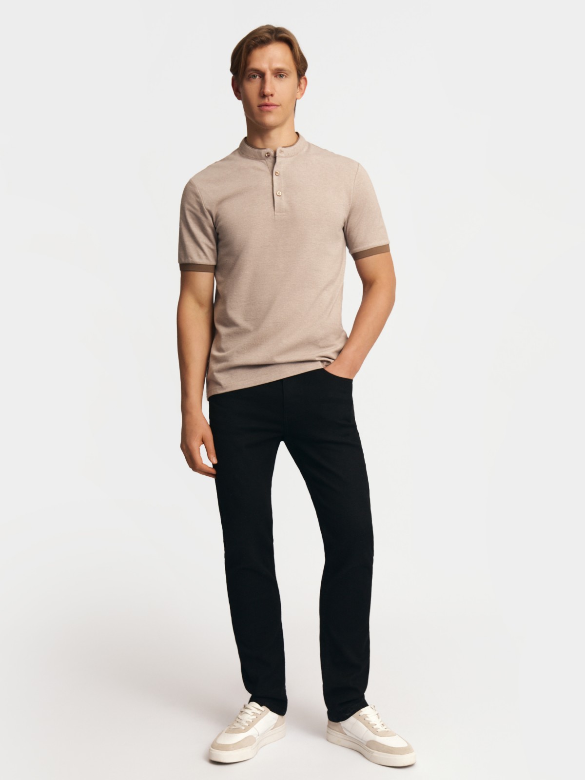 Футболка поло с воротником-стойкой