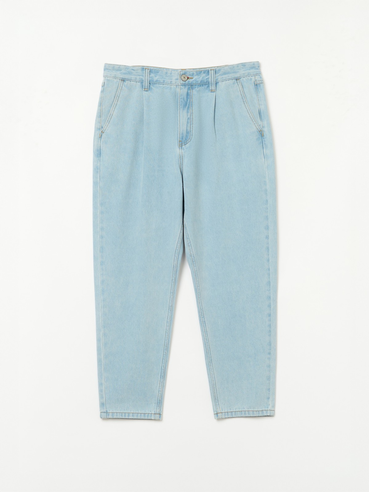 Джинсы фасона Carrot