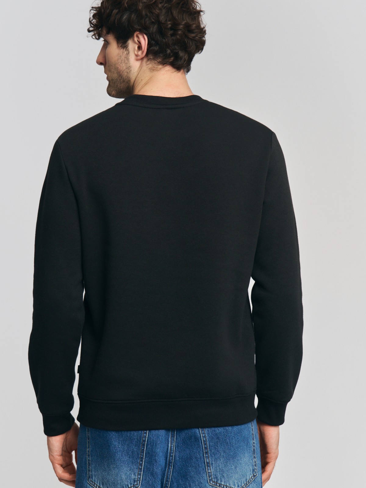 Утеплённый свитшот прямого кроя с длинным рукавом