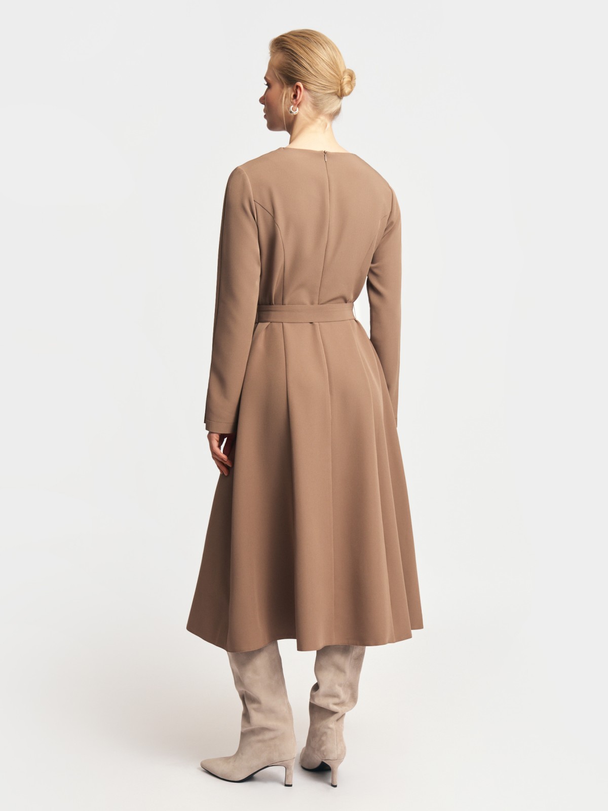 Платье миди с поясом