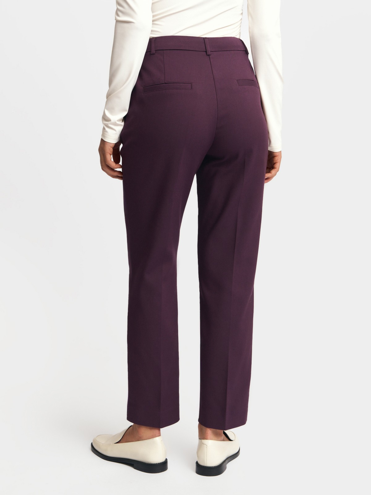 Офисные брюки силуэта Slim