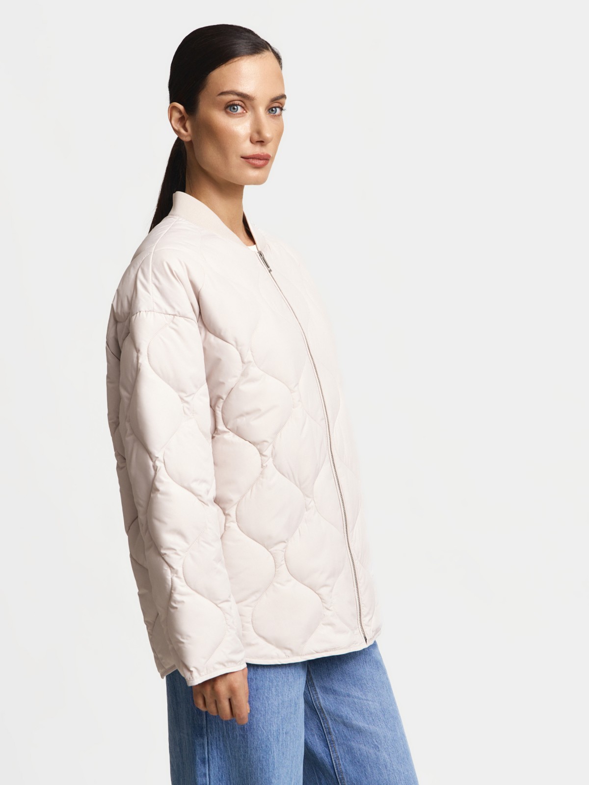 Утеплённая стёганая куртка оверсайз на синтепоне