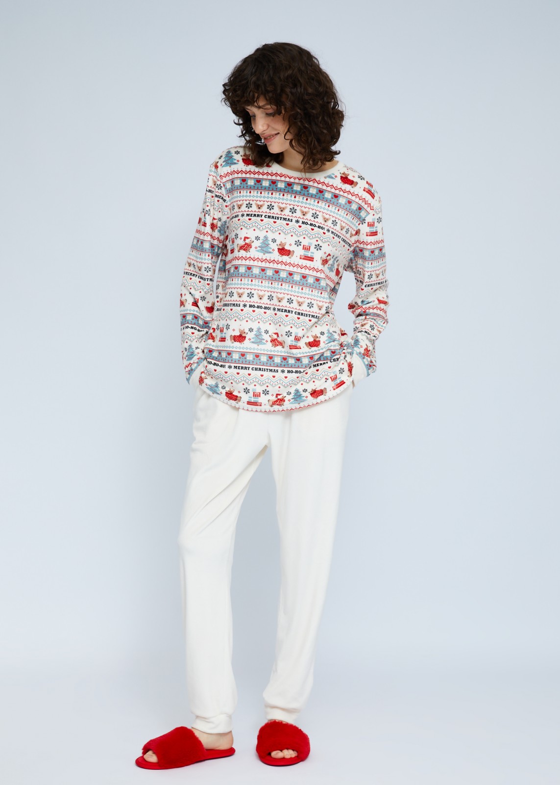 Домашний пижамный комплект (свитшот и штаны)