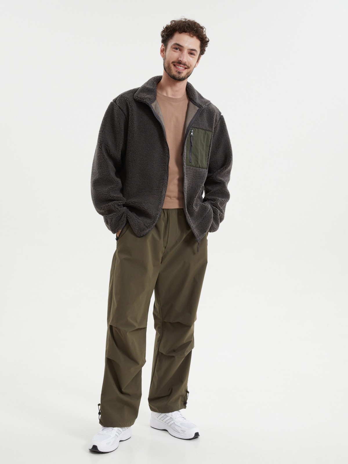 Толстовка из экомеха на молнии с воротником