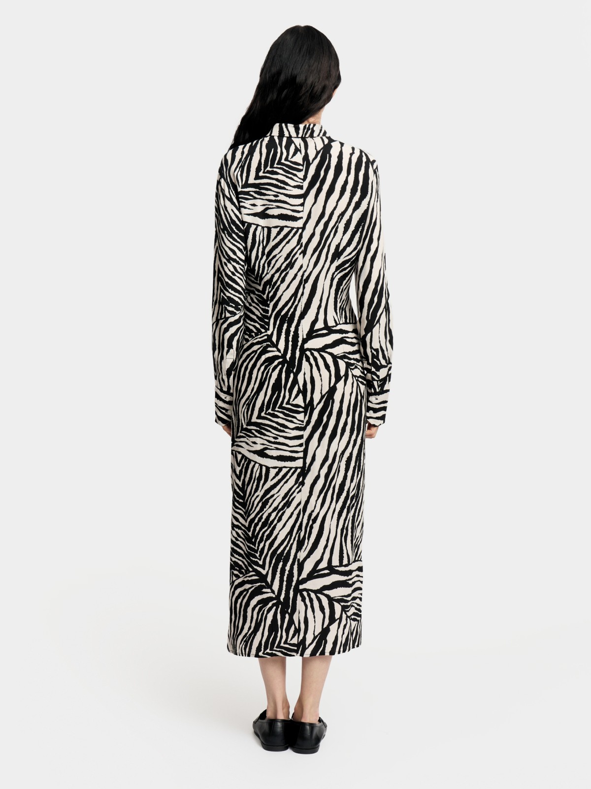 Платье-рубашка миди с принтом