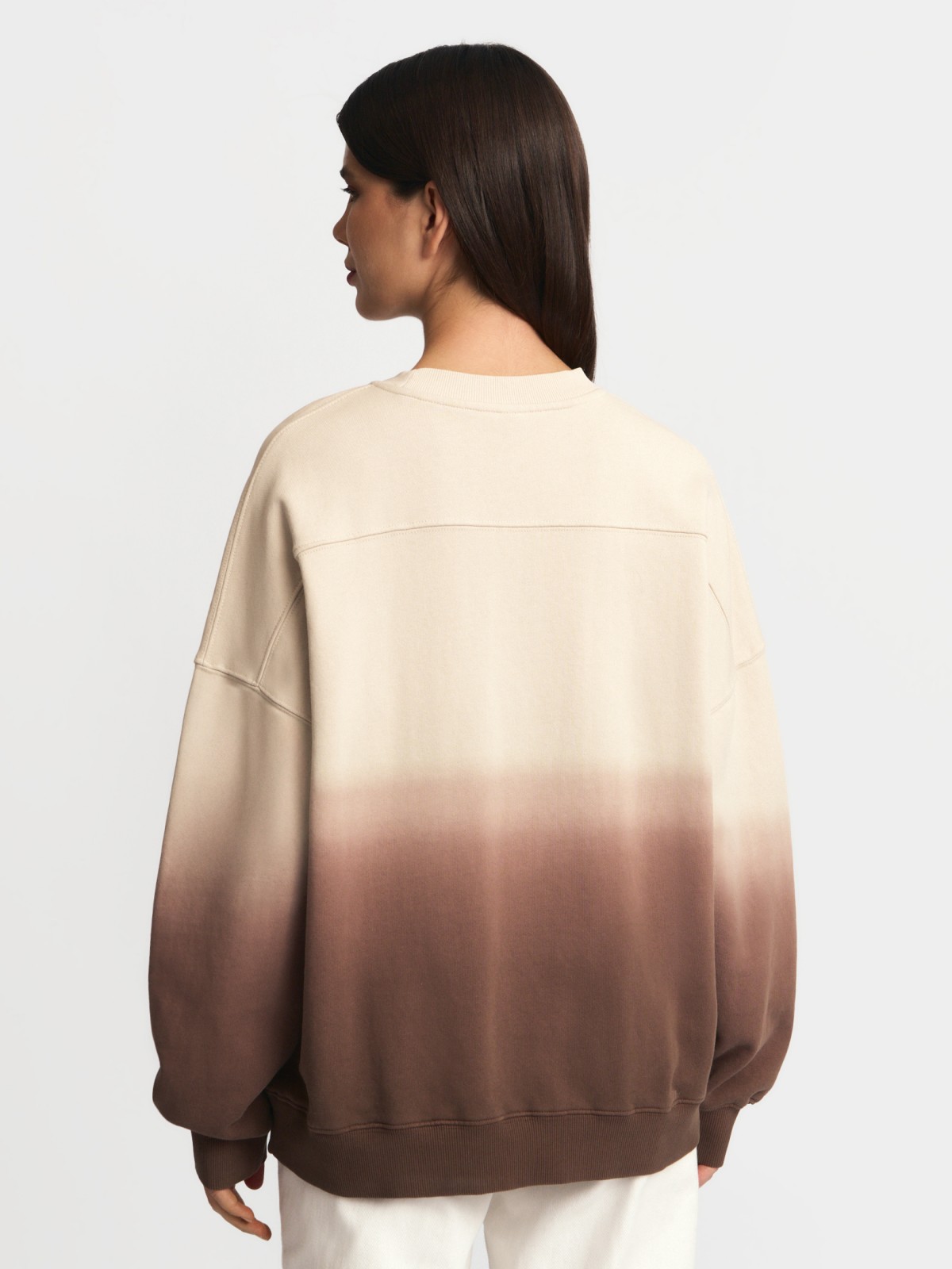 Свитшот оверсайз с надписью