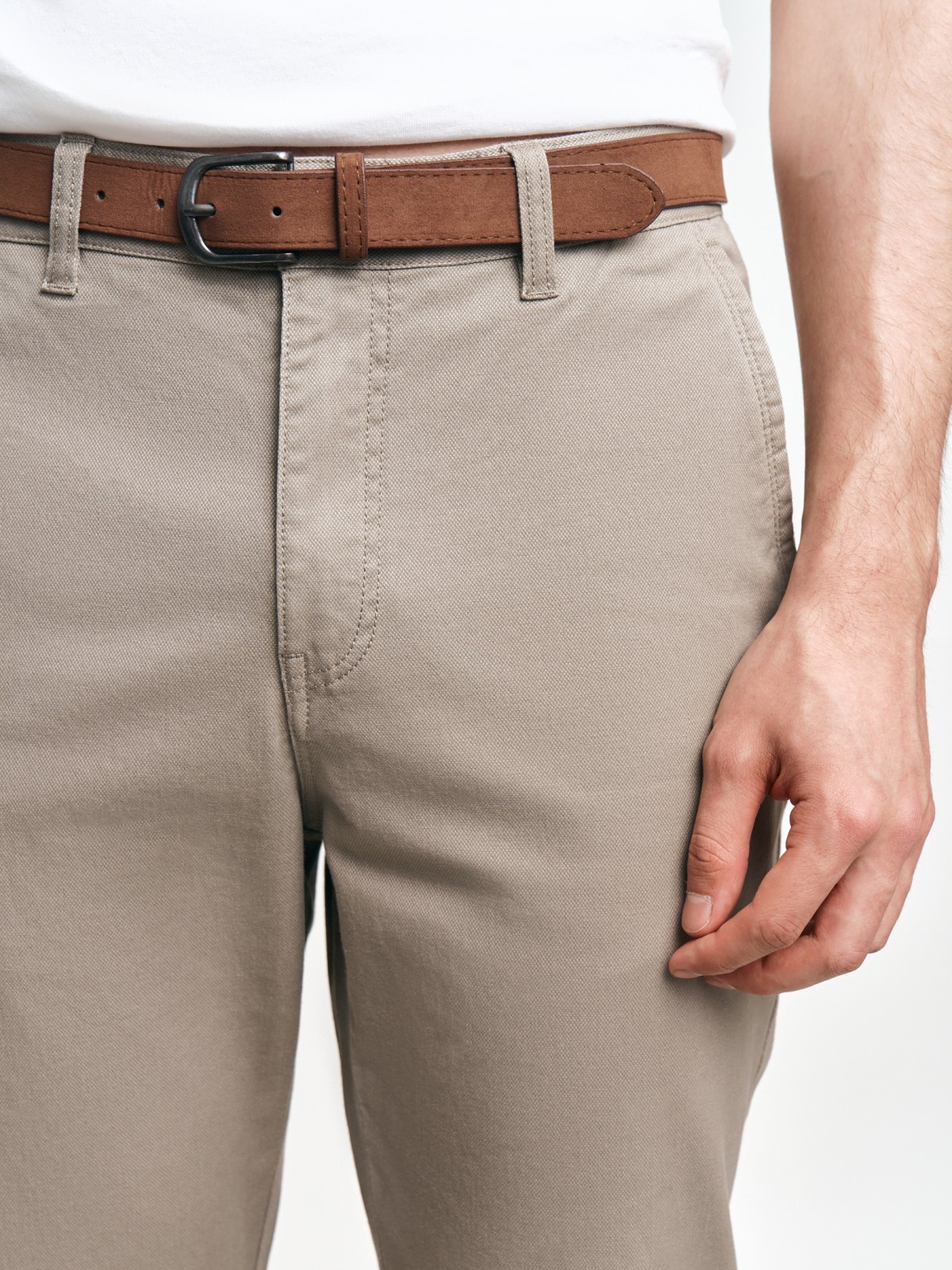 Брюки силуэта Slim из хлопка с ремнём