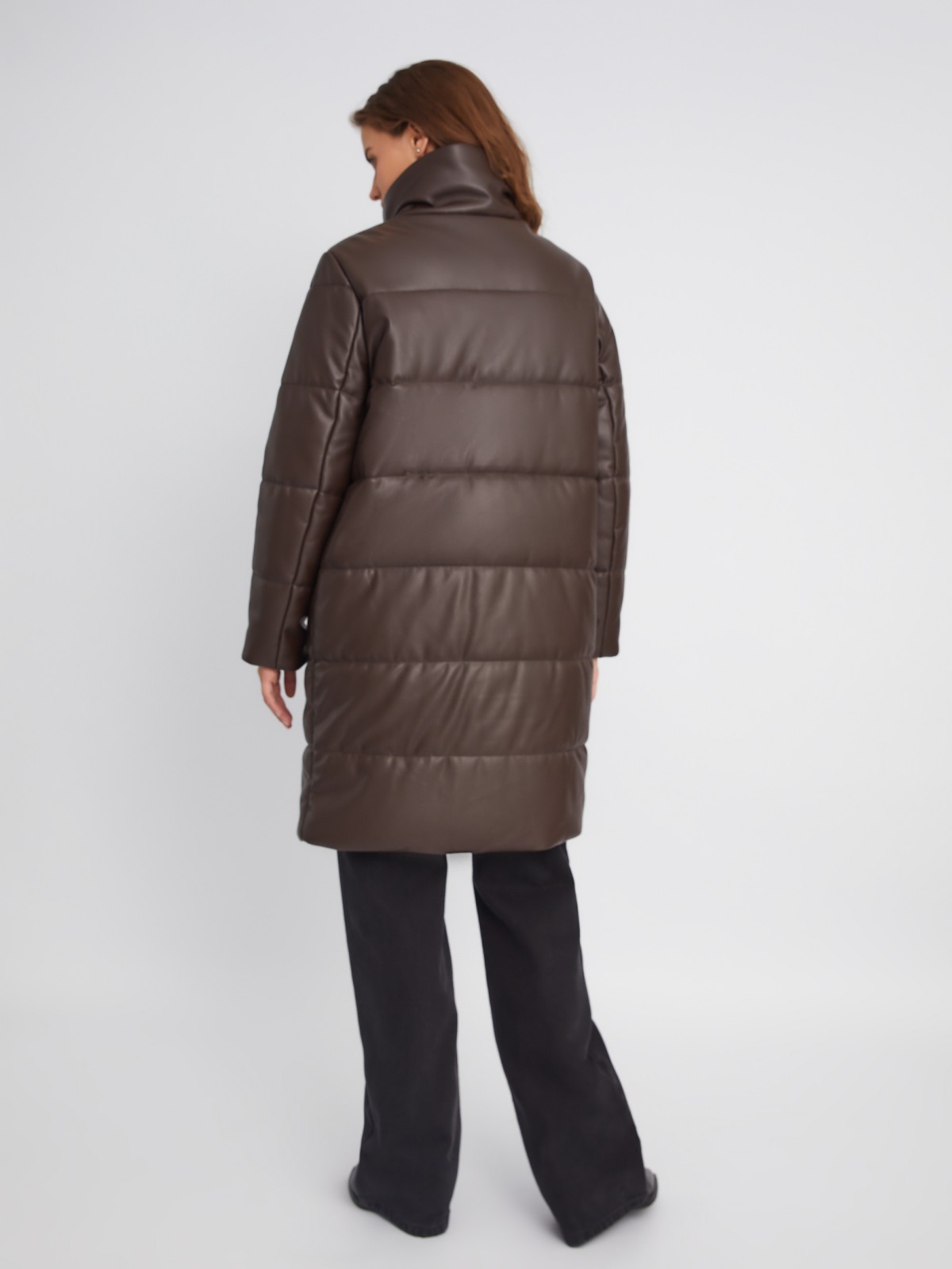 Тёплая стёганая куртка-пальто из экокожи с высоким воротником zolla 023345202054, цвет коричневый, размер XS - фото 6