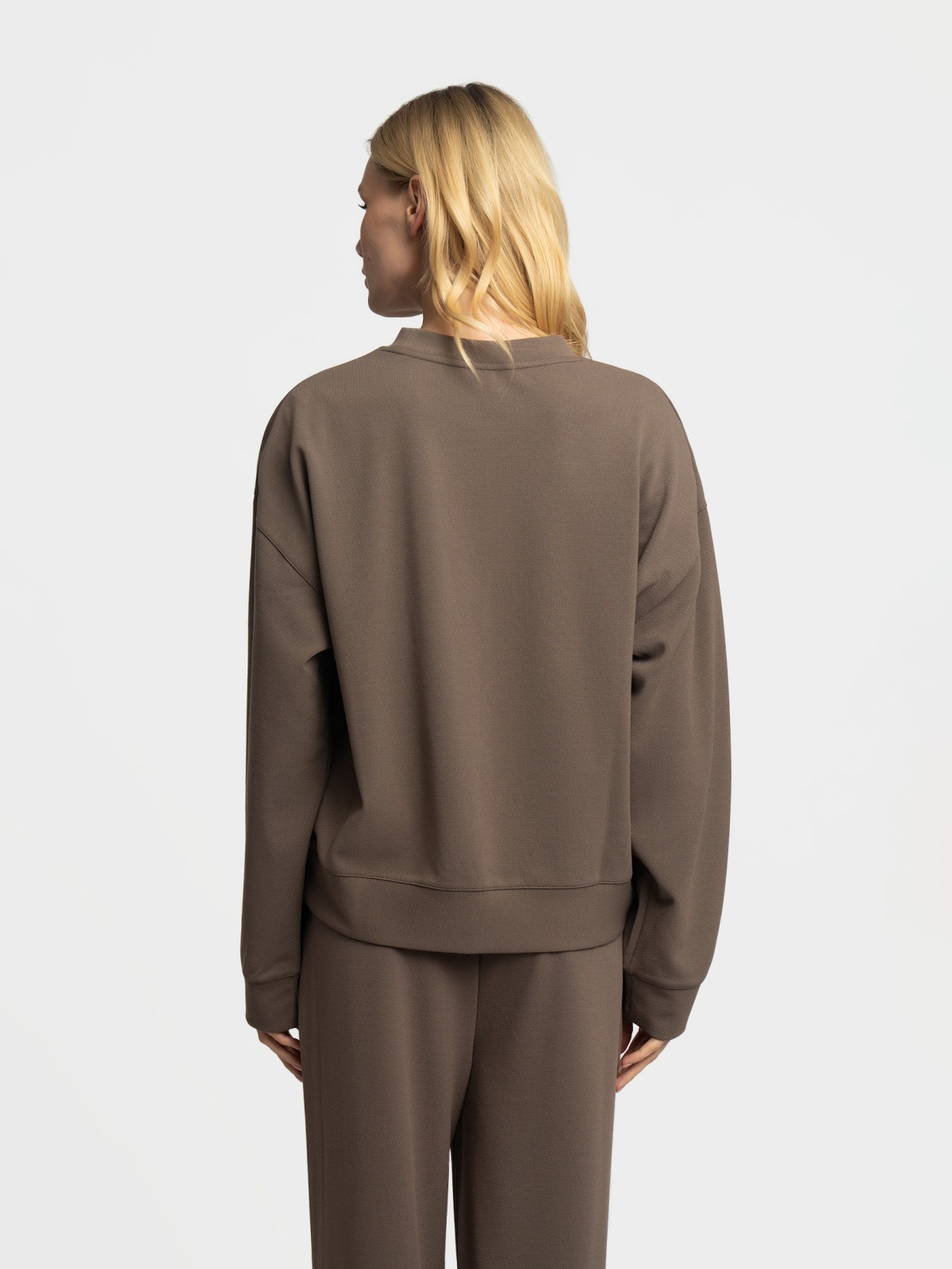 Свитшот однотонный без принта