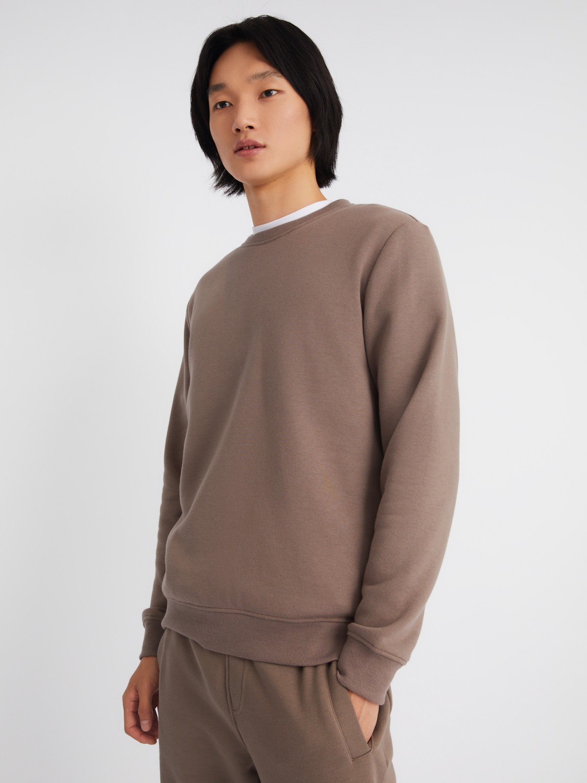 Утеплённый свитшот прямого кроя с длинным рукавом