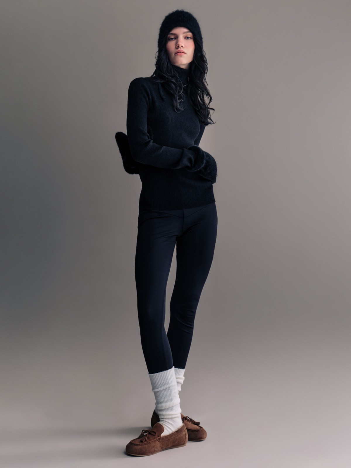 Шерстяной свитер-водолазка с горлом