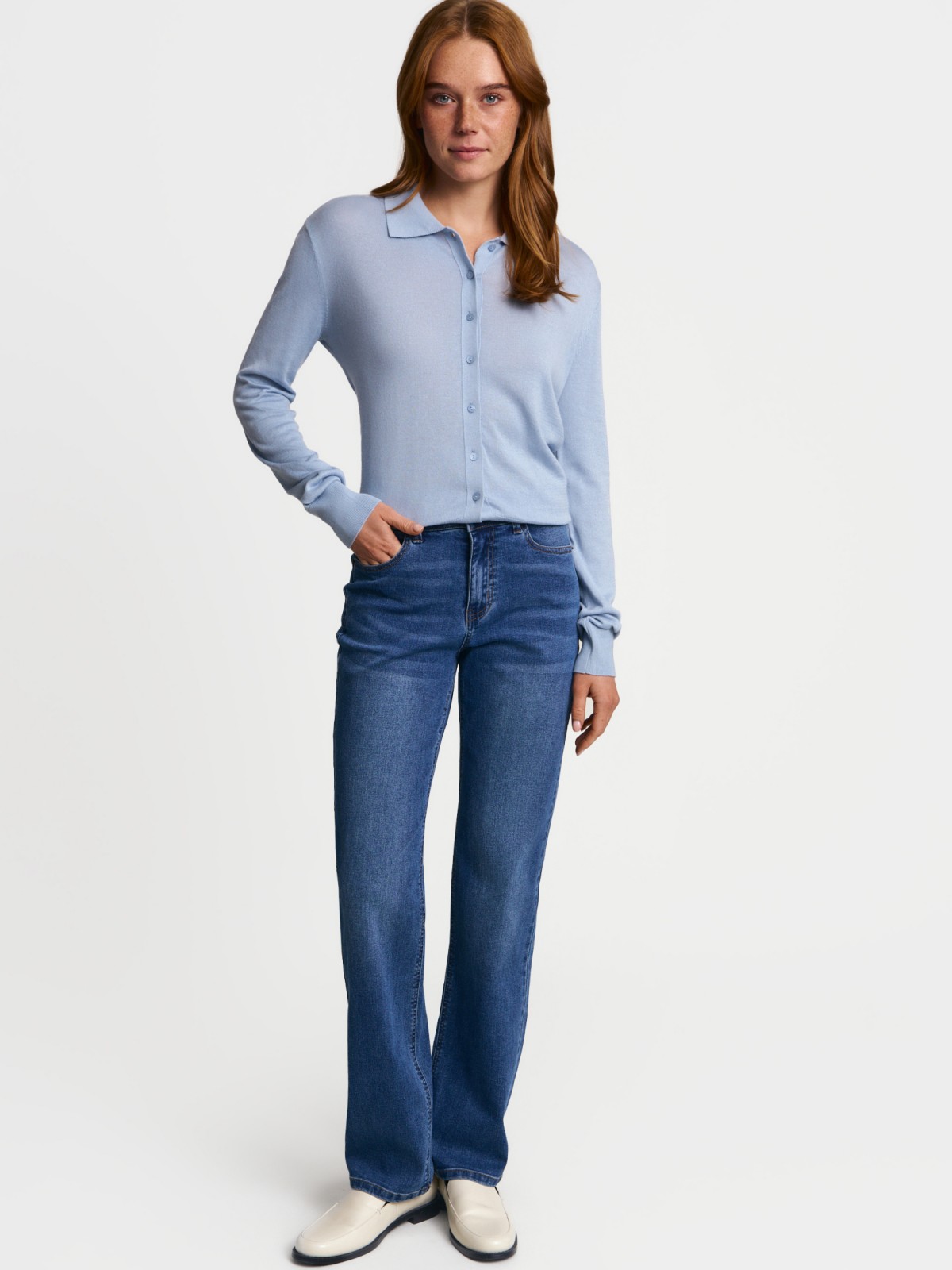 Джинсы прямого силуэта со средней посадкой