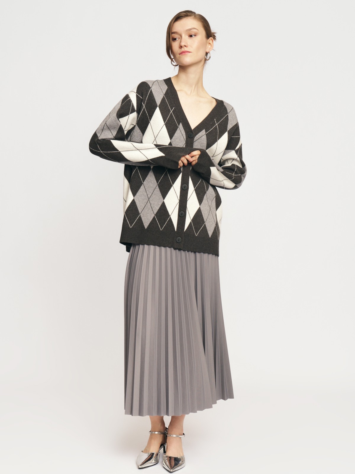 Трикотажная юбка плиссе длины миди на резинке