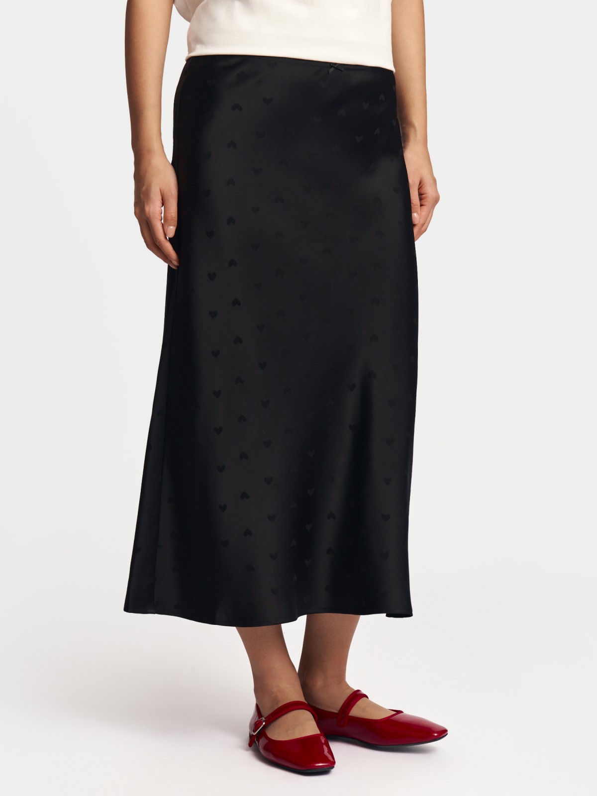 Атласная юбка миди на резинке