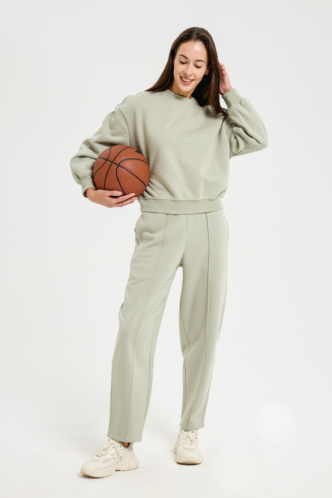 Базовый утеплённый свитшот с начёсом