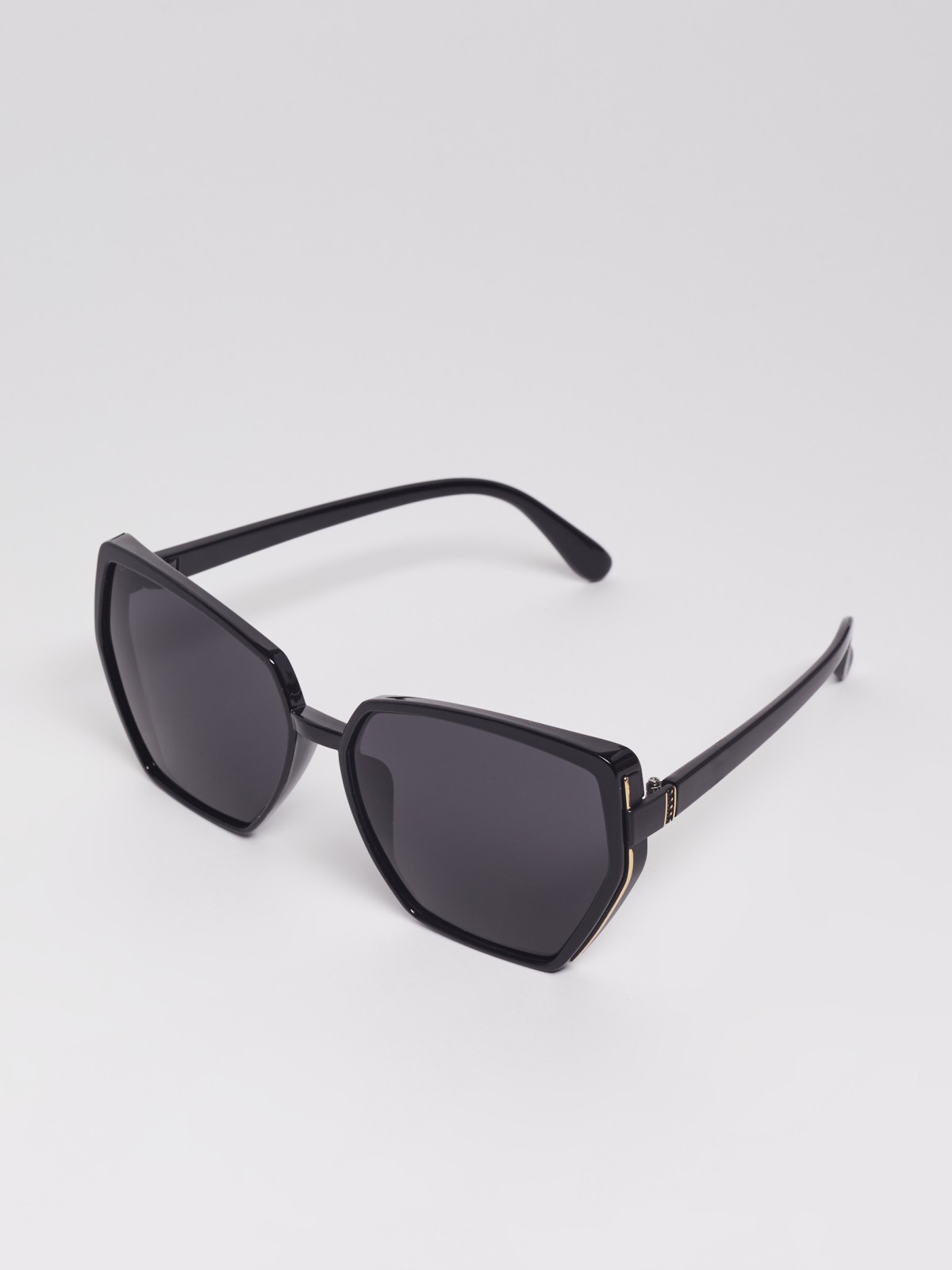 Солнцезащитные очки zolla черного цвета