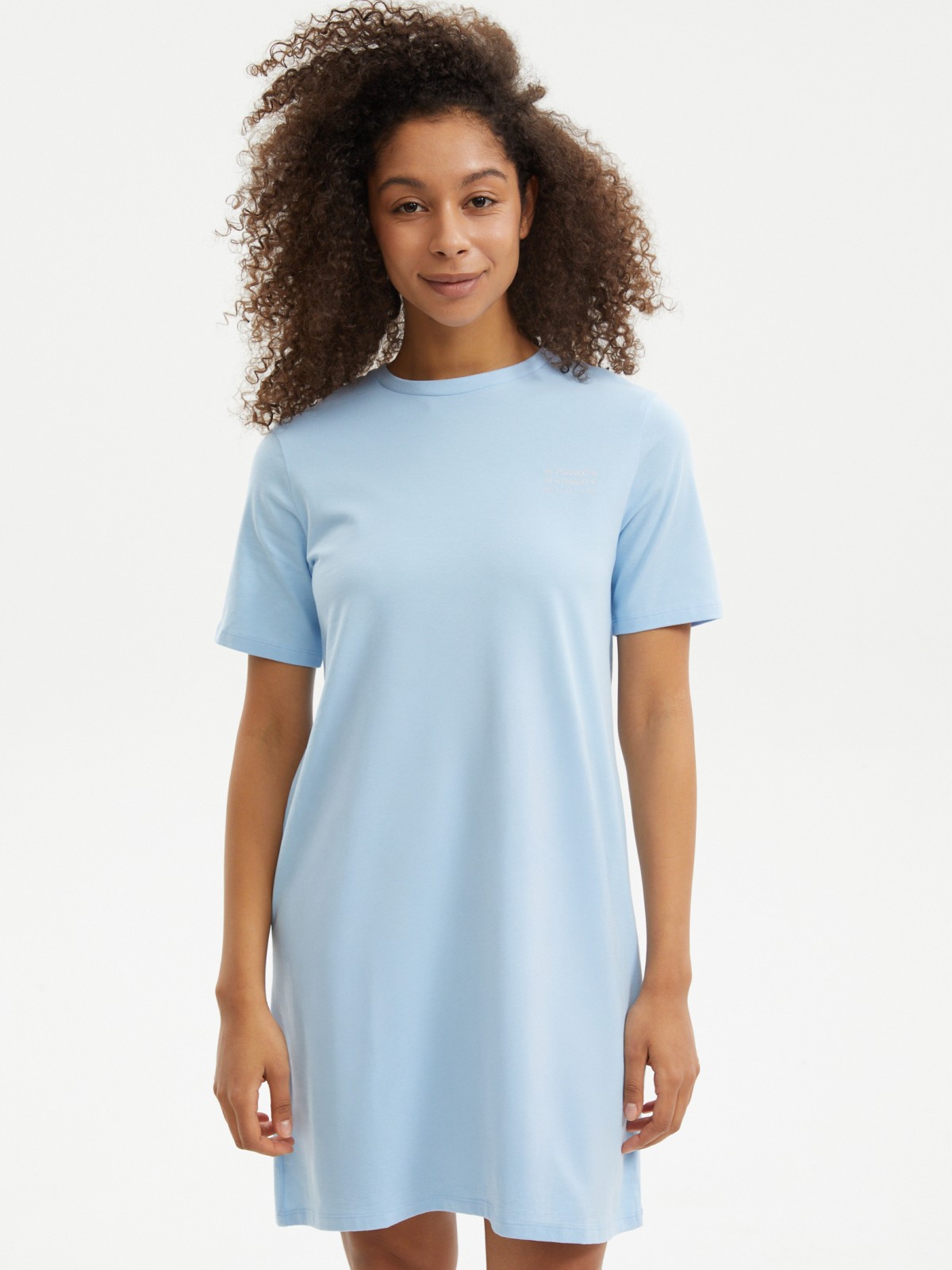 Платье-футболка мини из хлопка с коротким рукавом