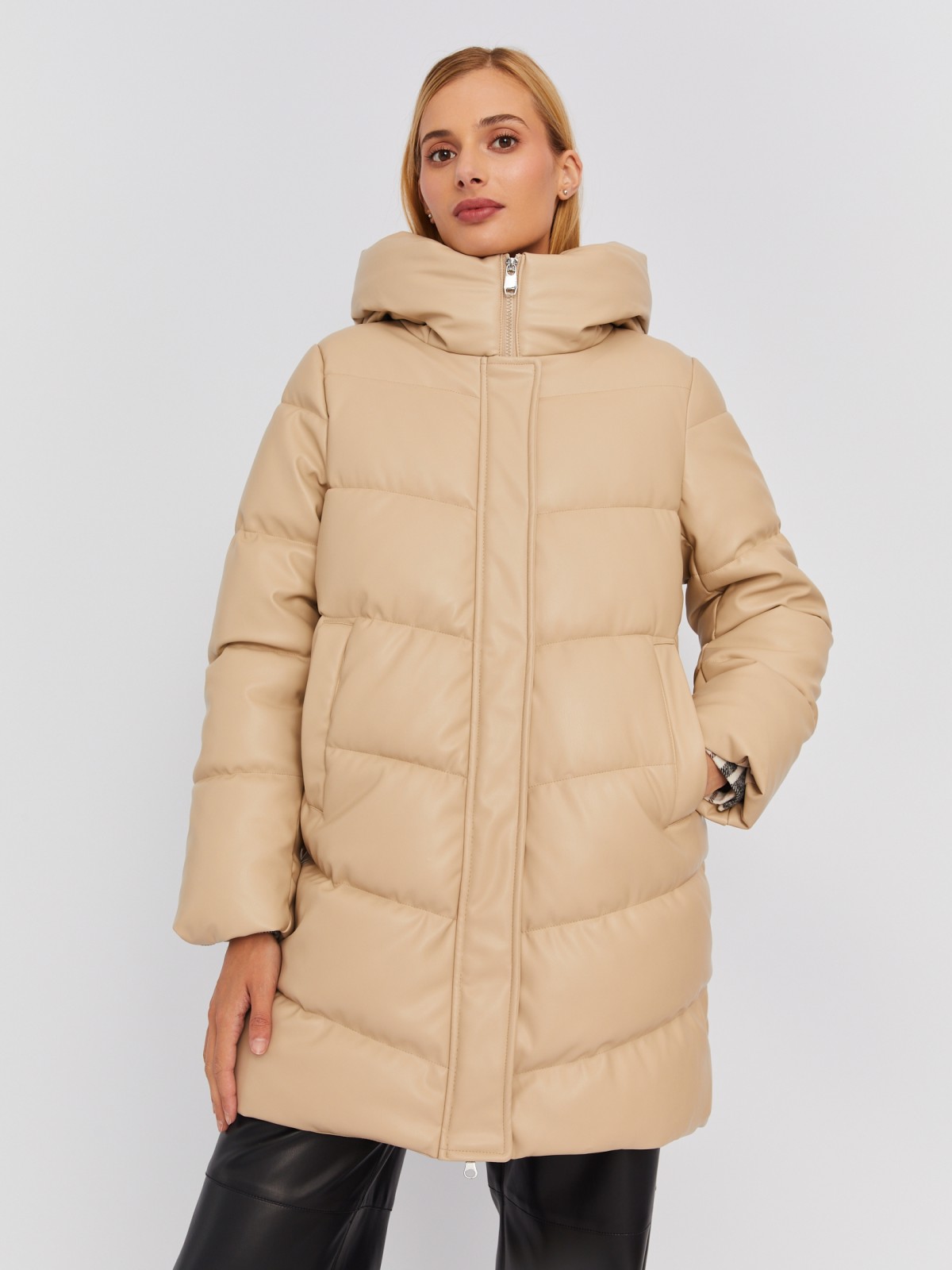 Тёплая стёганая куртка-пальто из экокожи с капюшоном