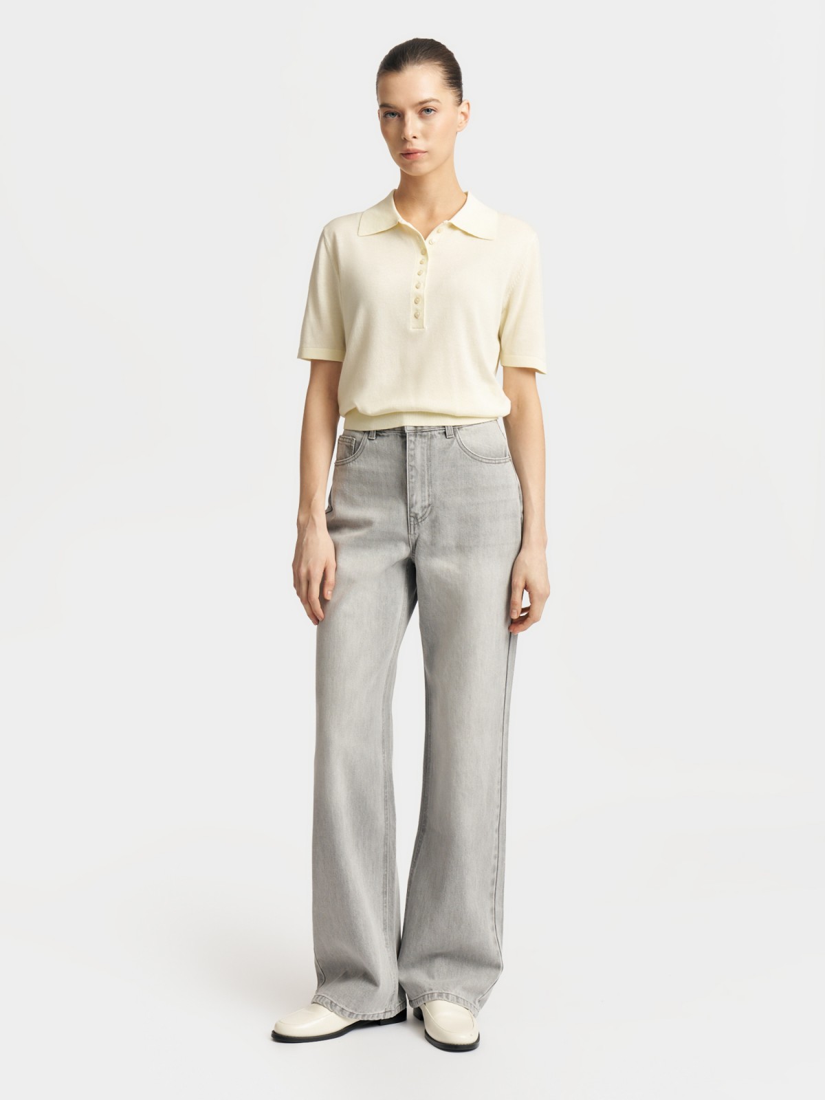 Джинсы прямого силуэта с высокой посадкой