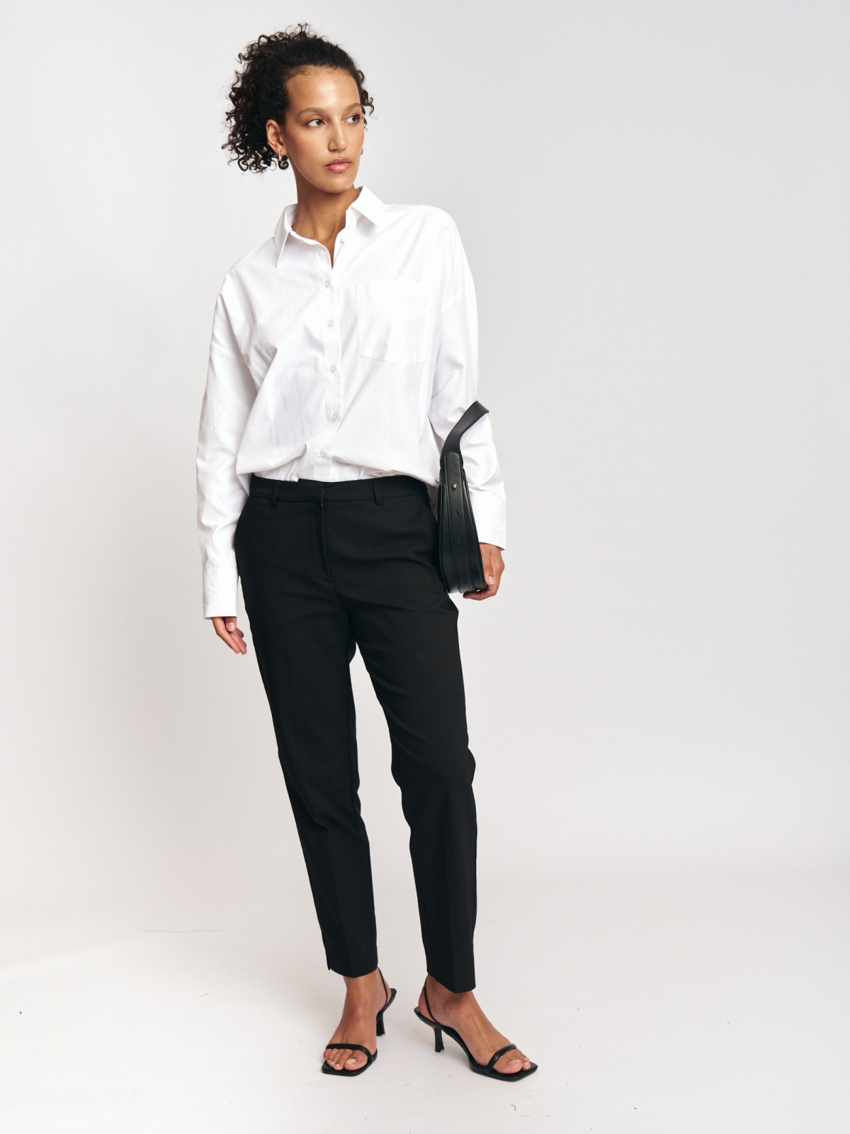 Офисные брюки силуэта Slim