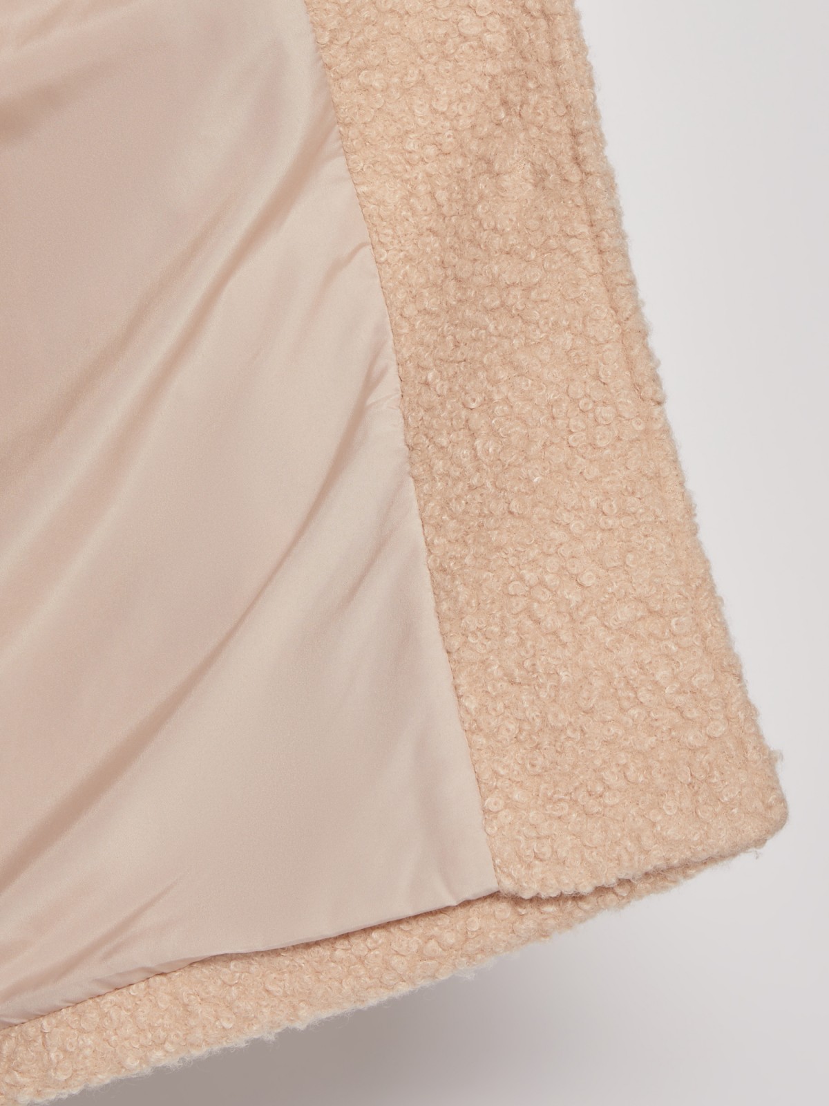 Плюшевое пальто оверсайз