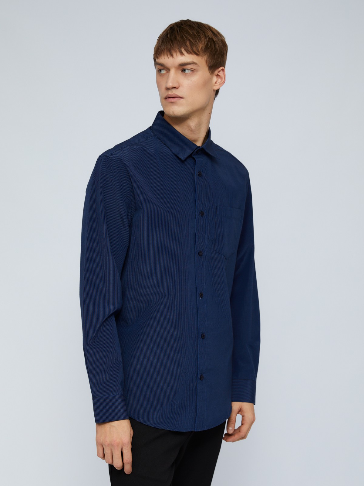 Офисная рубашка прямого силуэта с узором в полоску