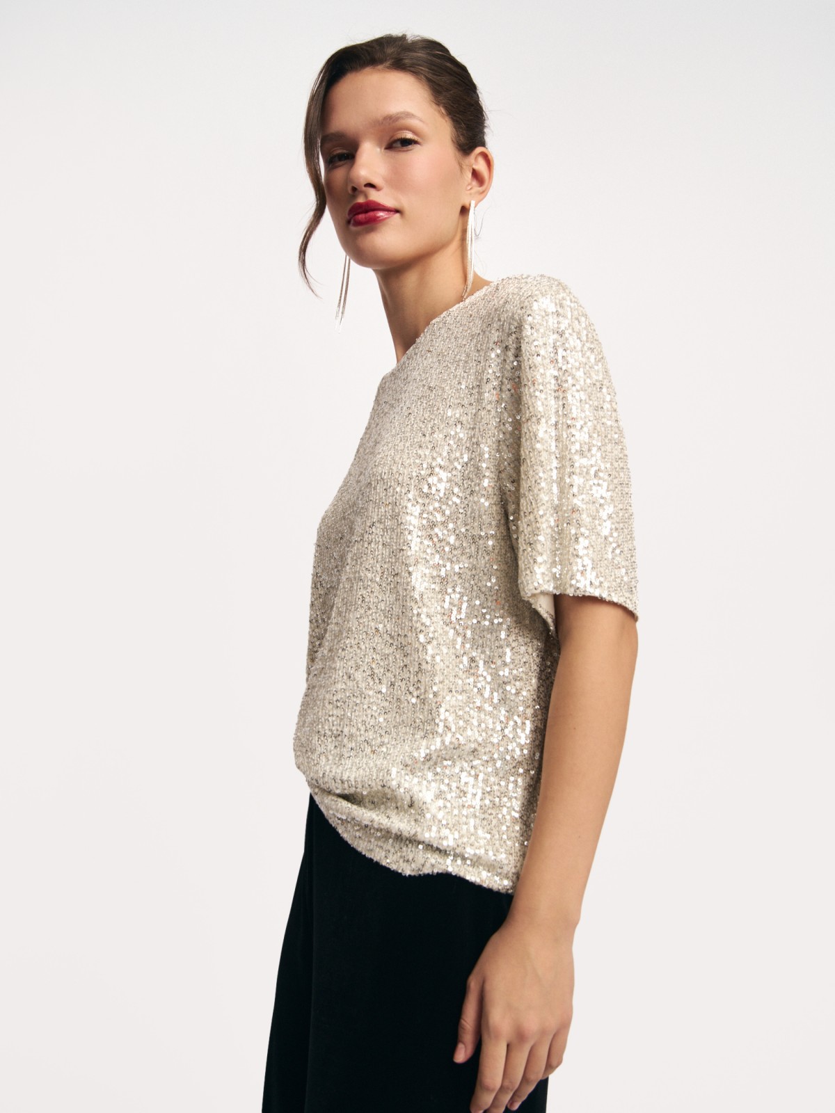 Футболка-топ с пайетками