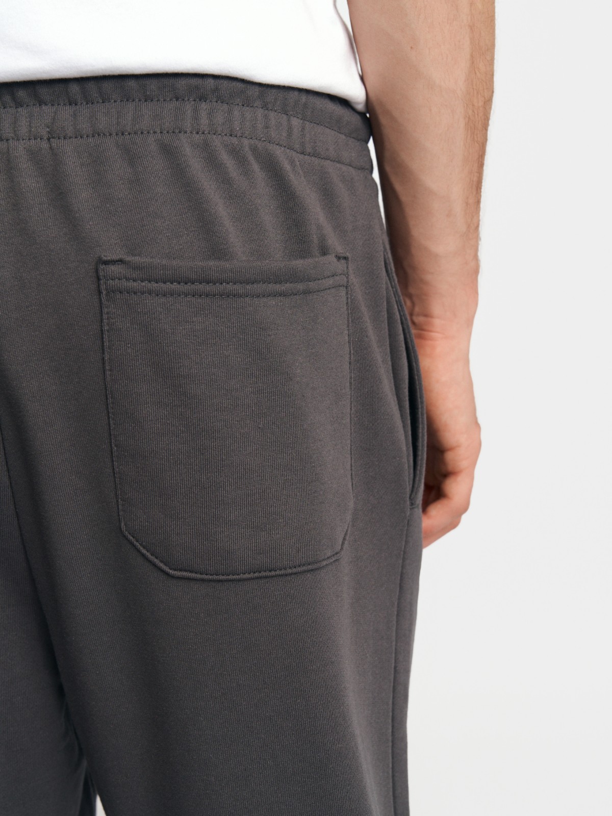 Брюки-джоггеры трикотажные