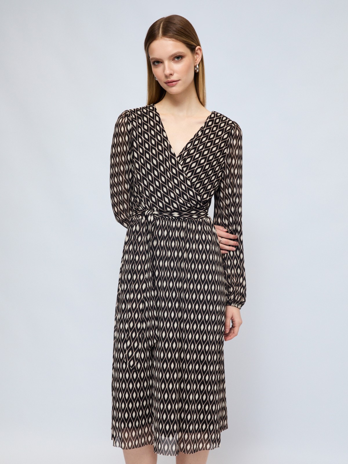 Платье миди из сетки с вырезом на запах и принтом