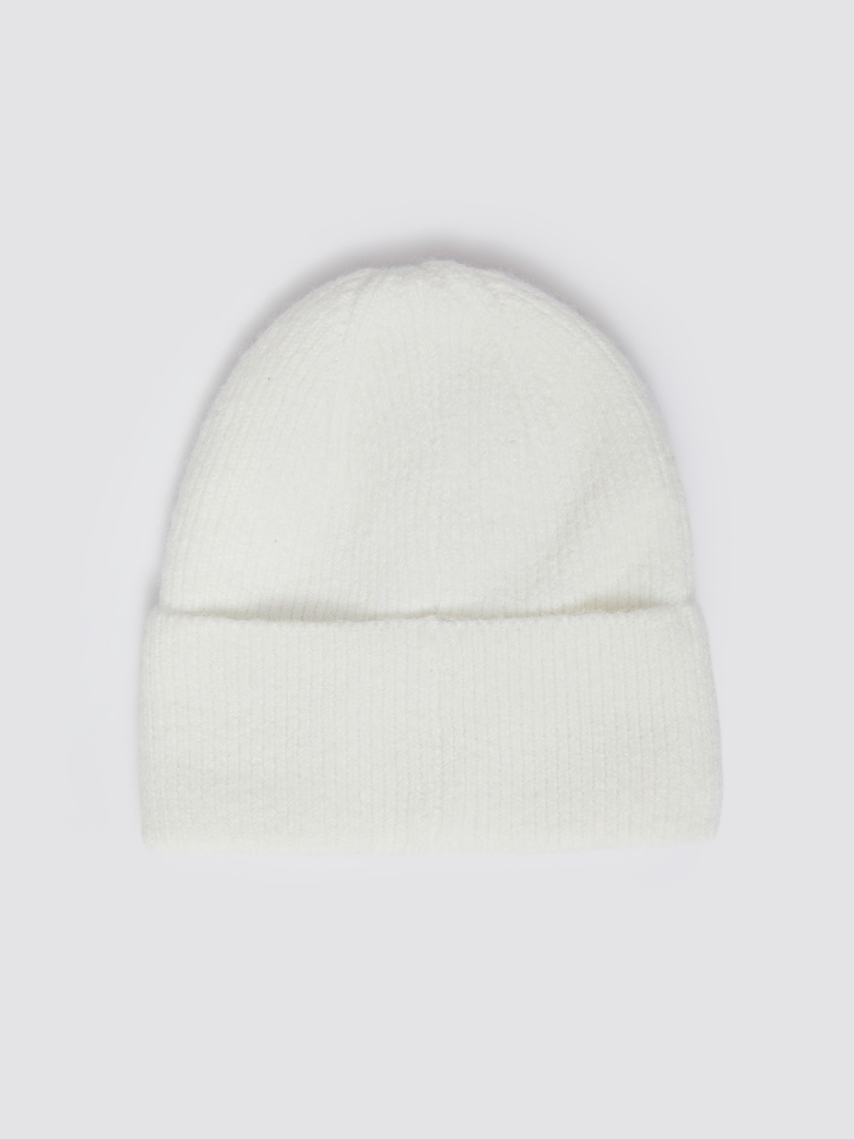 Вязаная шапка-бини с отворотом и тёплой подкладкой из флиса