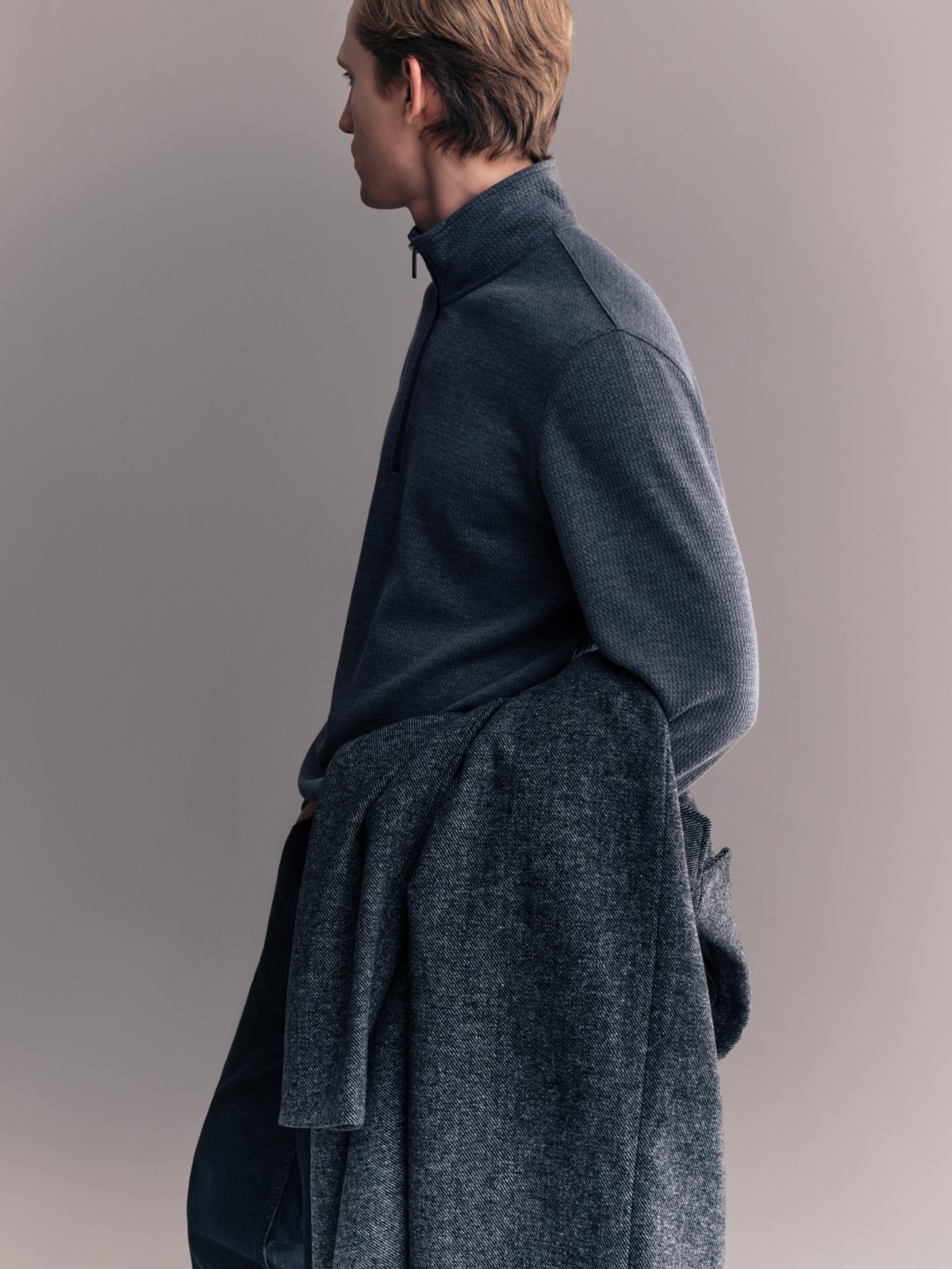 Прямой трикотажный свитшот на молнии