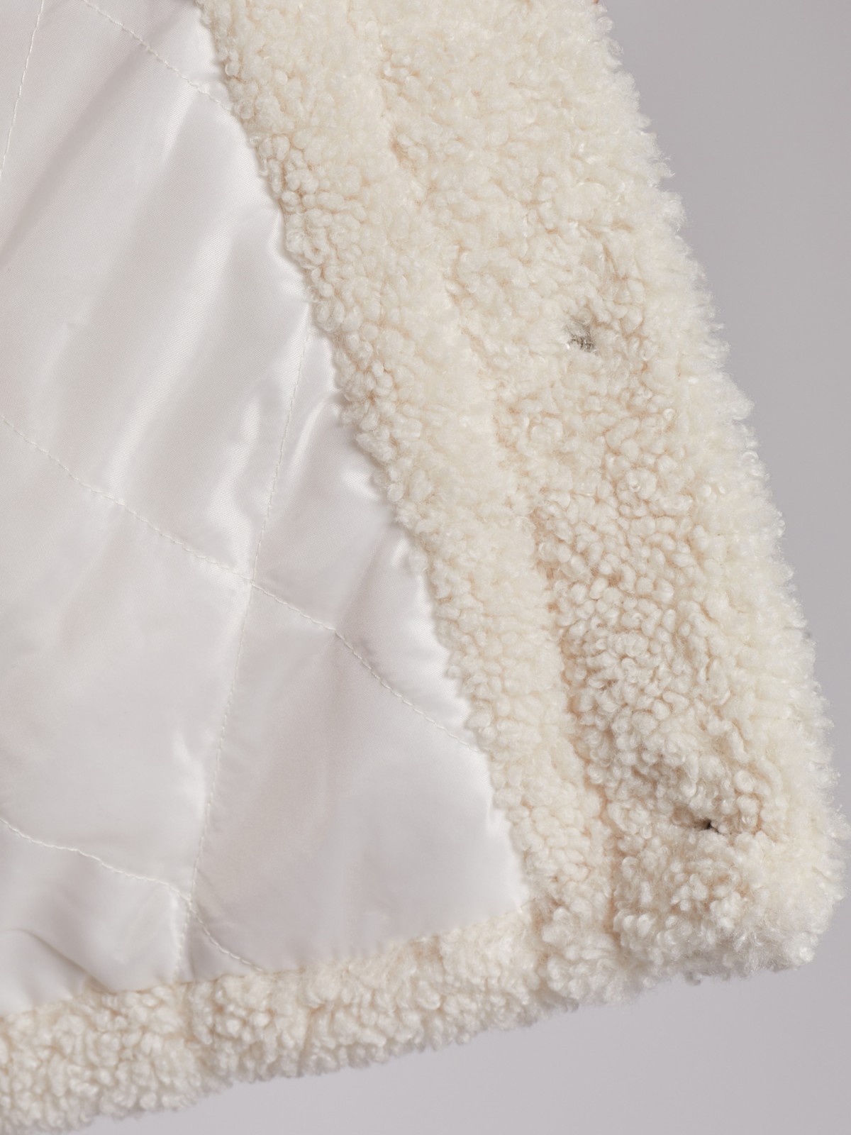 Короткая шуба из искусственного меха