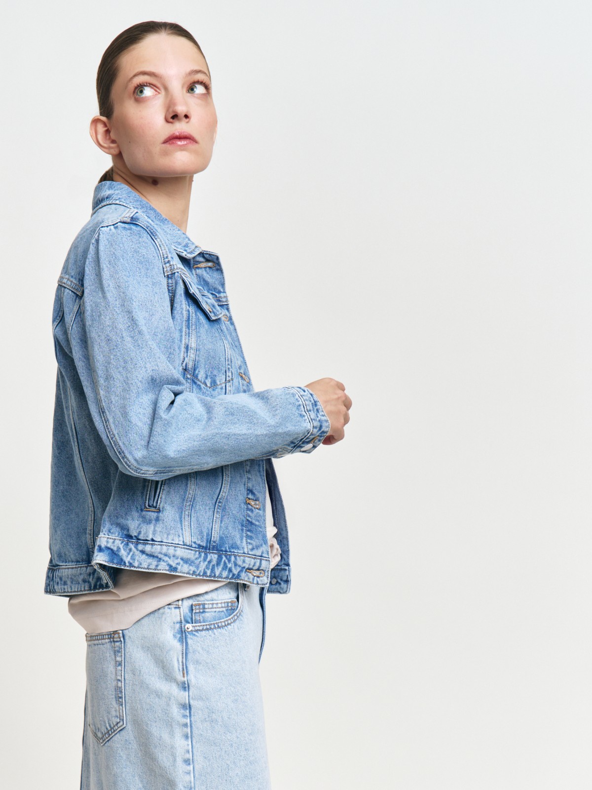 Джинсовая куртка прямого силуэта из хлопка