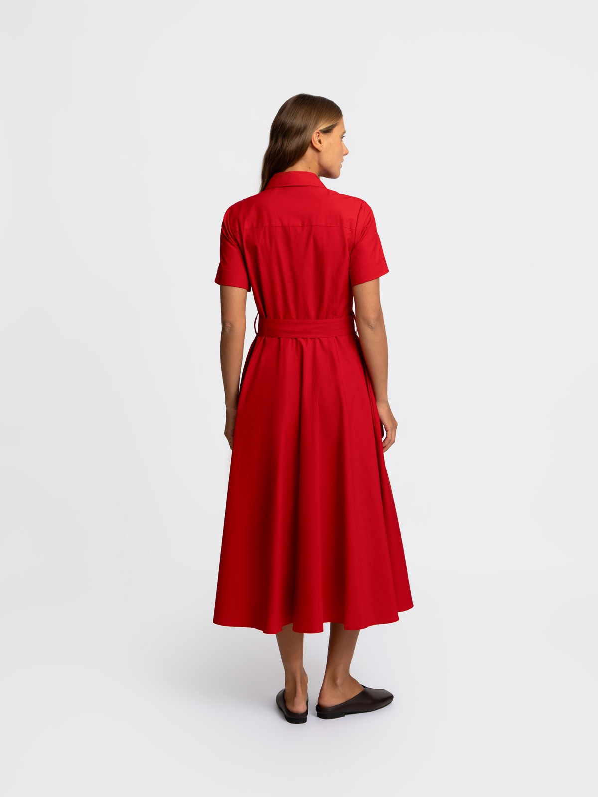 Платье-рубашка миди с поясом