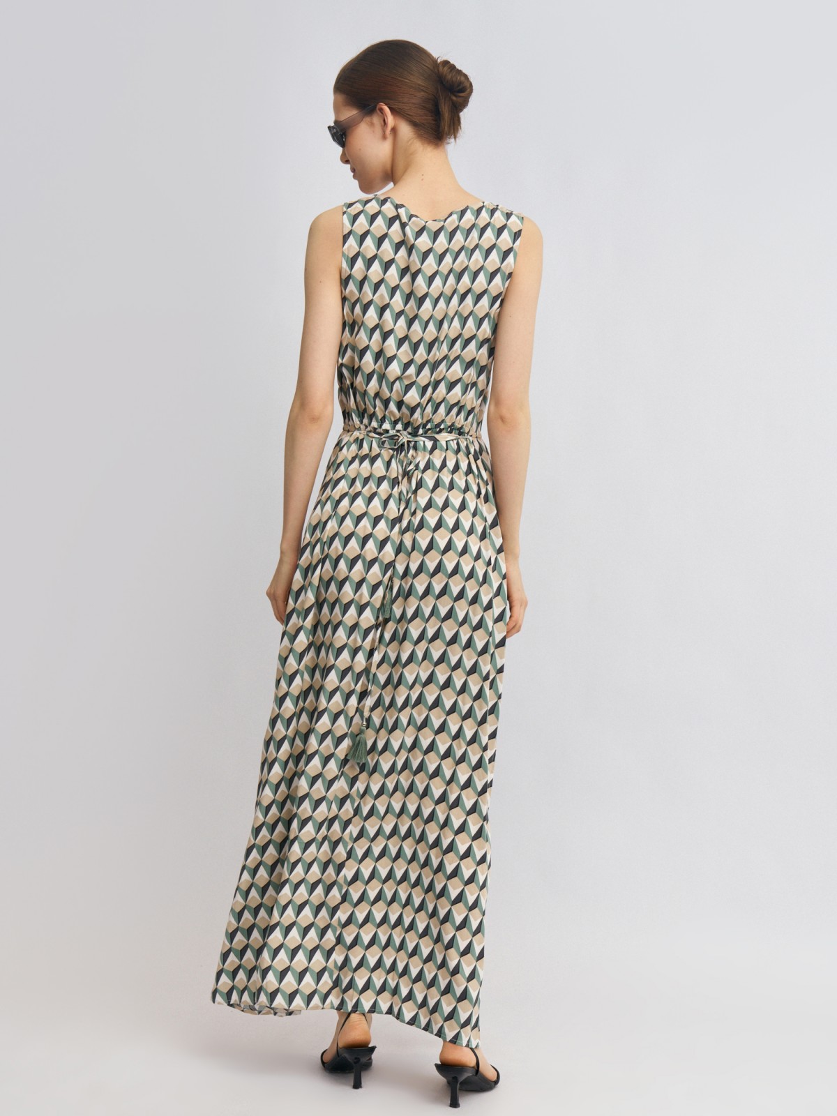 Платье макси без рукавов с разрезами и поясом