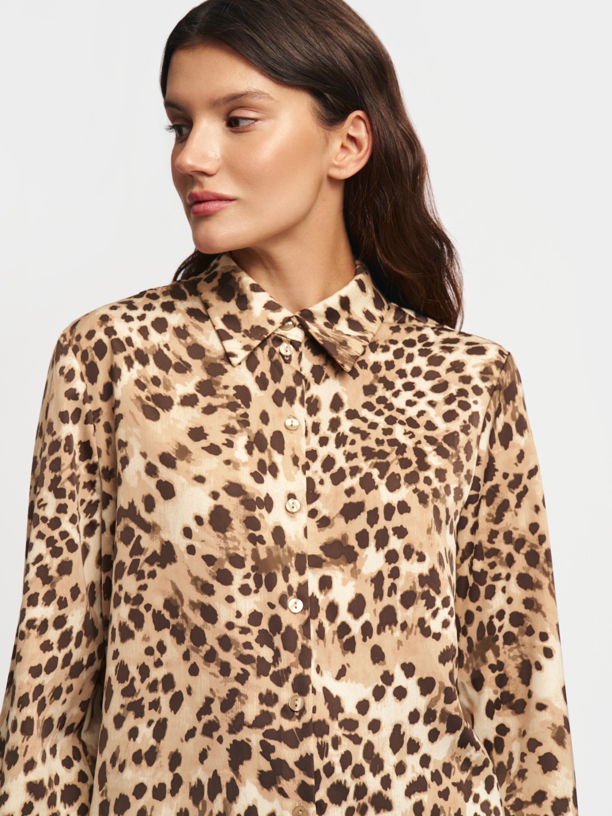 Атласная рубашка с длинным рукавом и принтом