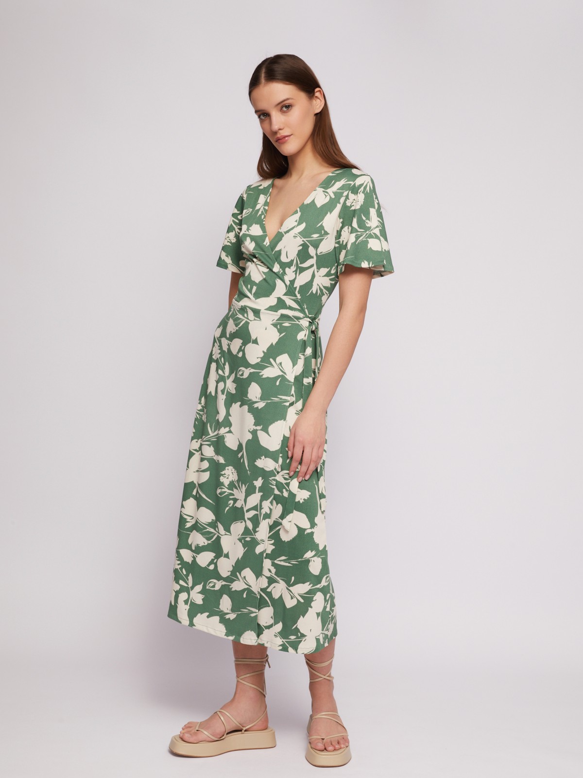 Приталенное платье-халат с запахом и растительным принтом zolla N24218159111, цвет зеленый, размер M - фото 2