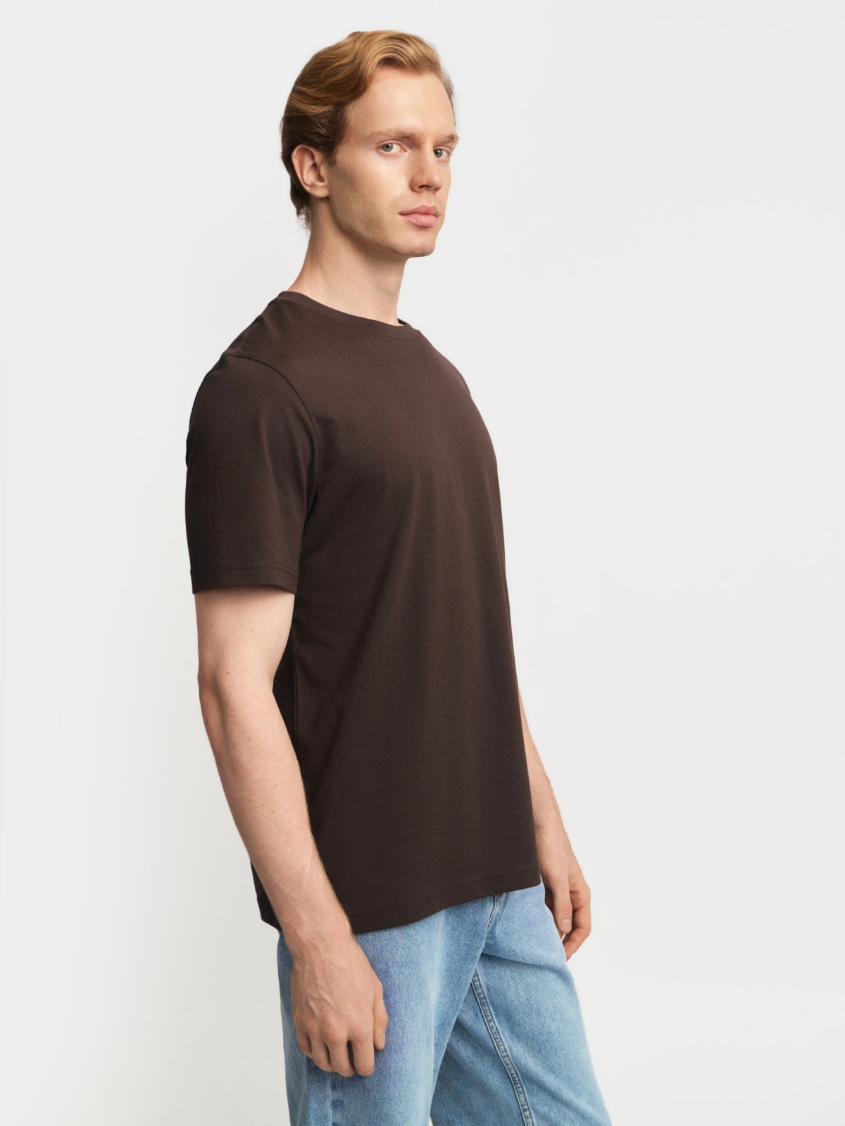 Однотонная футболка из хлопка