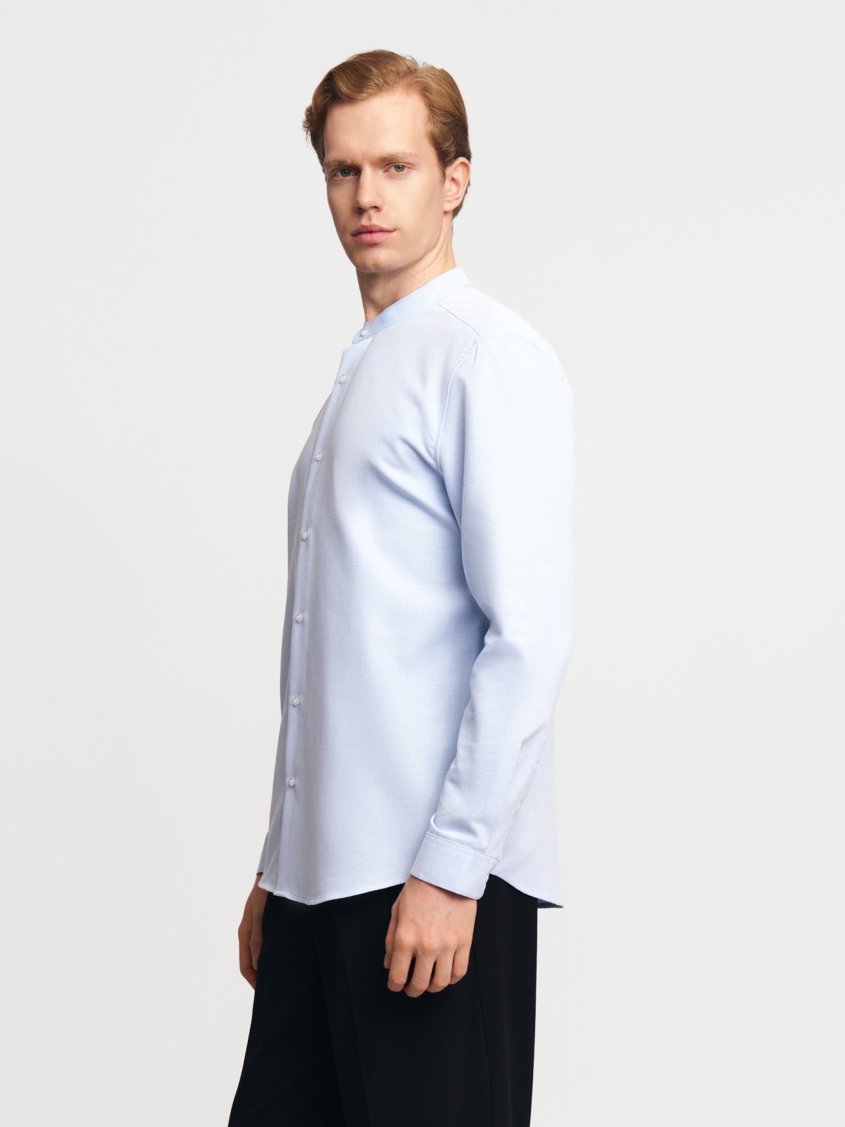 Офисная рубашка с воротником-стойкой и длинным рукавом