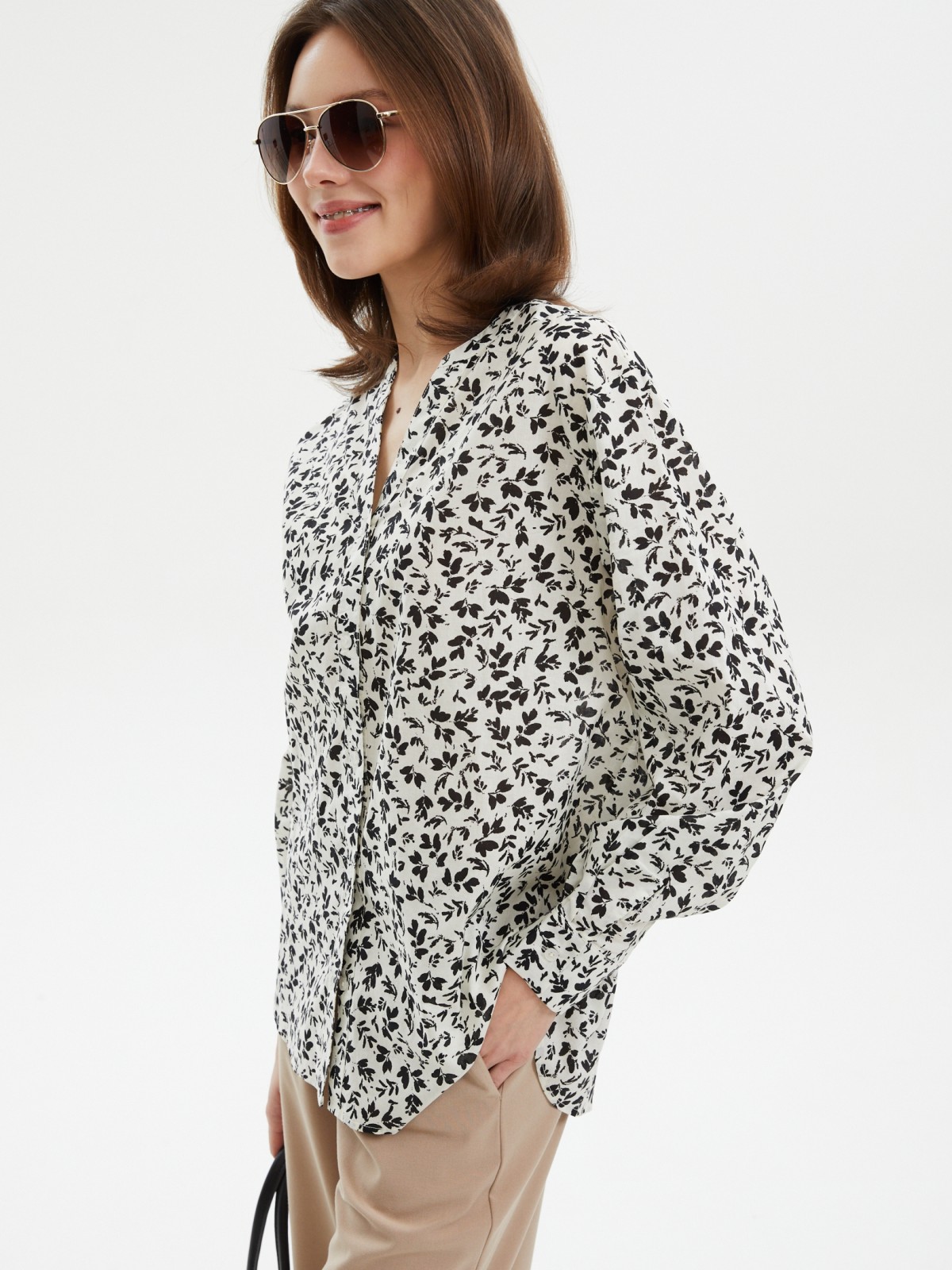 Рубашка из хлопка с вырезом и принтом