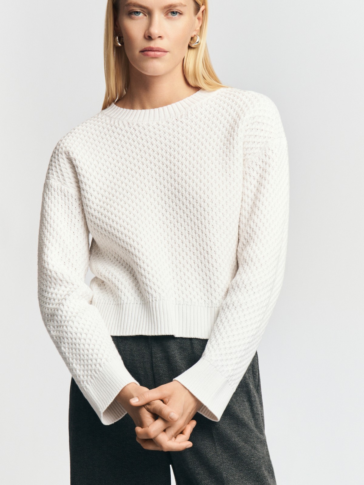 Вязаный джемпер с фактурным узором