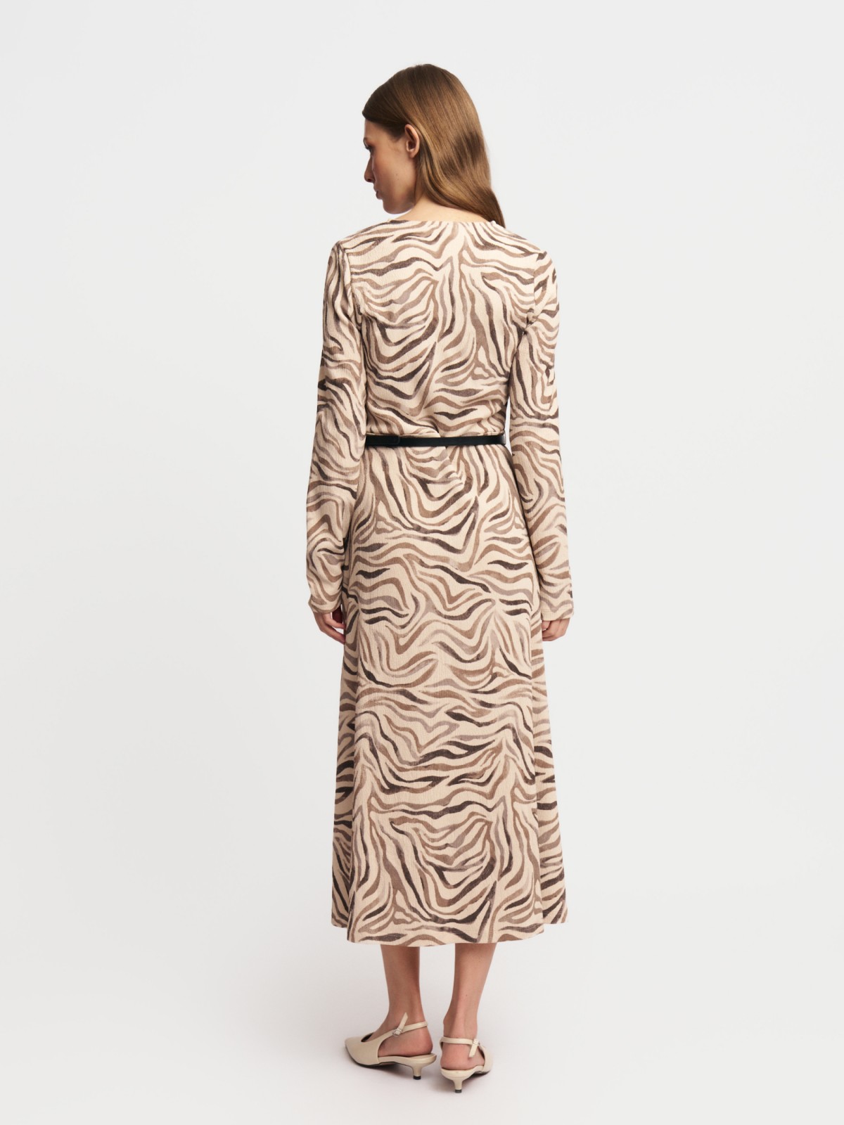 Платье миди с ремнём