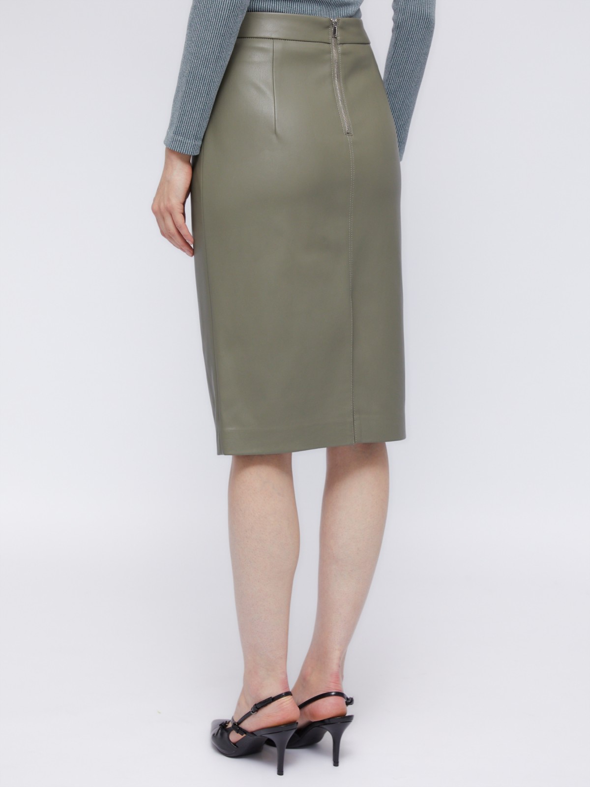 Юбка-карандаш из экокожи длины миди с разрезом